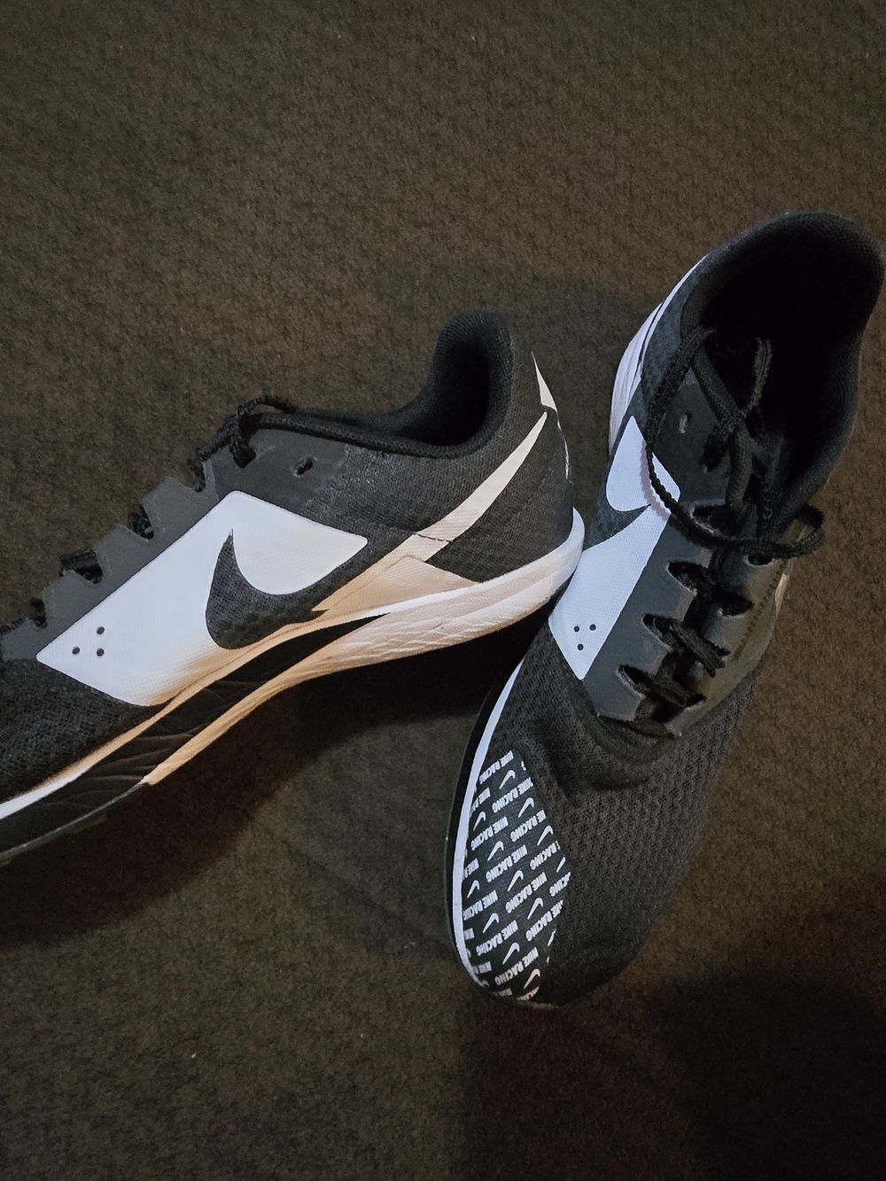 Nike Women/unisex Black & White Running Shoes